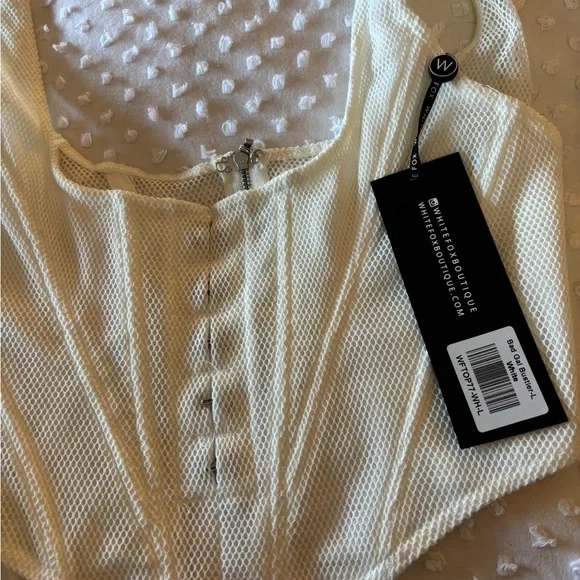 White Fox Boutique White Zip-Up Crop Top - Picture 3 of 4